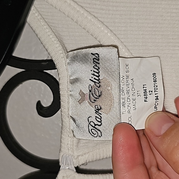 Girls Rare Edition Outfit  - 12 - Picture 2 of 3